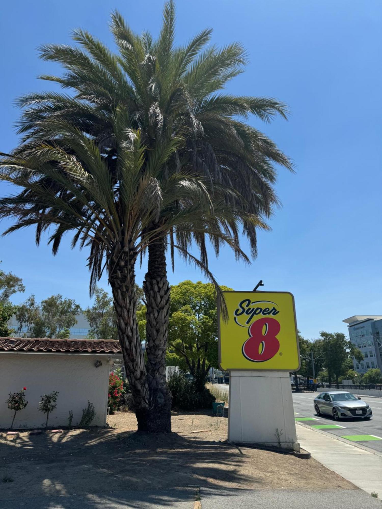 Super 8 By Wyndham San Jose Airport Hotel ภายนอก รูปภาพ